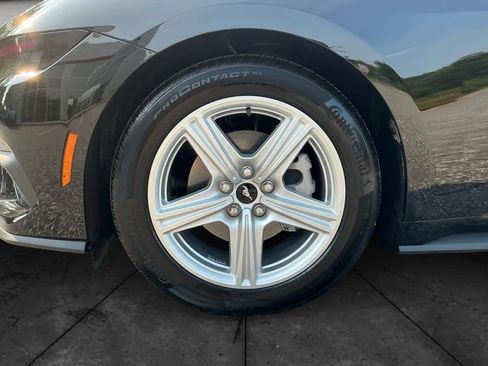 Used 2026 Ford Mustang Coupe RWD image 15