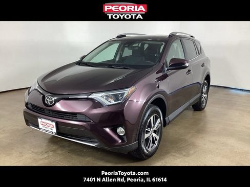 Used 2017 Toyota RAV4 XLE w/ Plus Extra Value Package FWD image 1