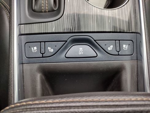 Used 2018 Chevrolet Impala Premier FWD image 10