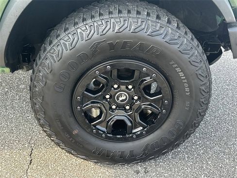 Used 2022 Ford Bronco Wildtrak image 13