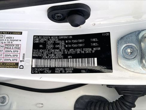 Used 2021 Toyota 4Runner SR5 image 35