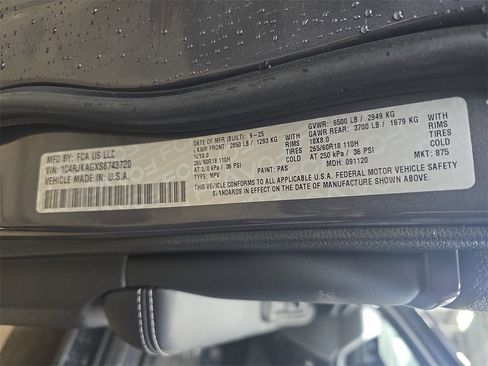 New 2025 Jeep Grand Cherokee L Altitude image 34