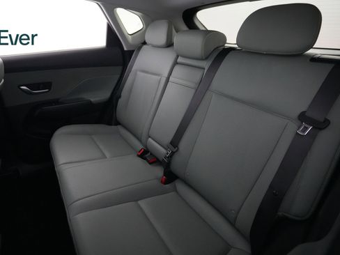 Used 2024 Hyundai Kona Limited FWD image 24