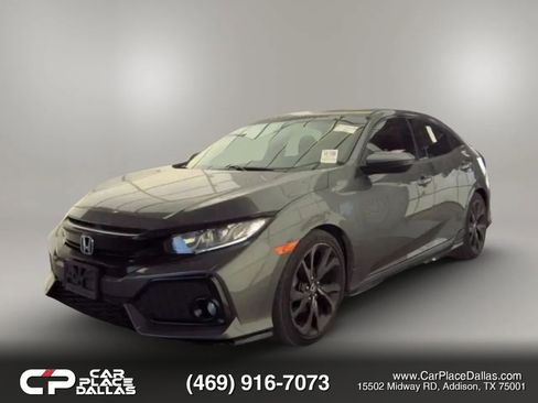 Used 2017 Honda Civic Sport image 4