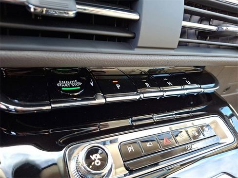 New 2024 Lincoln Corsair Reserve w/ Equipment Group 201A image 7