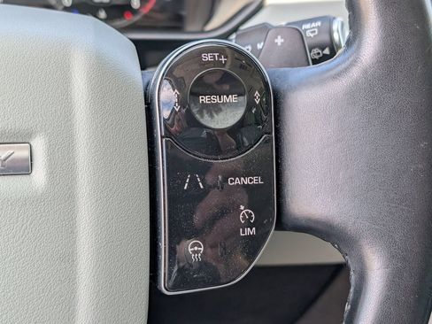 Used 2020 Land Rover Discovery HSE Luxury AWD/4WD image 22