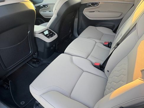 New 2026 Volvo XC90 B5 Plus image 20