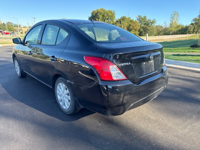 Used 2017 Nissan Versa S FWD image 5
