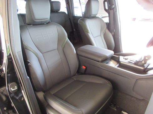 Used 2026 Lexus GX 550 AWD/4WD image 24