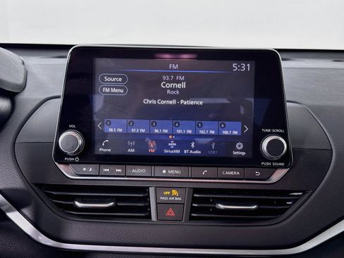 Used 2022 Nissan Altima 2.5 SV AWD/4WD image 14