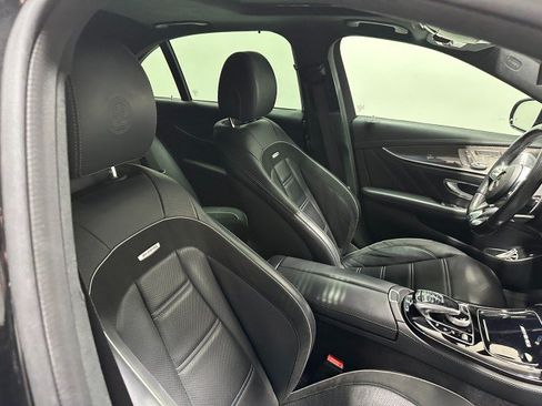Used 2019 Mercedes-Benz E 63 AMG S image 29