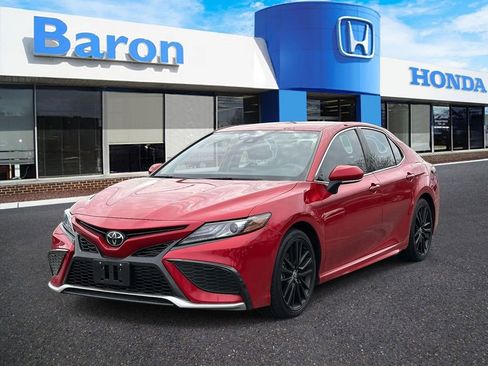 Used 2023 Toyota Camry XSE FWD image 2