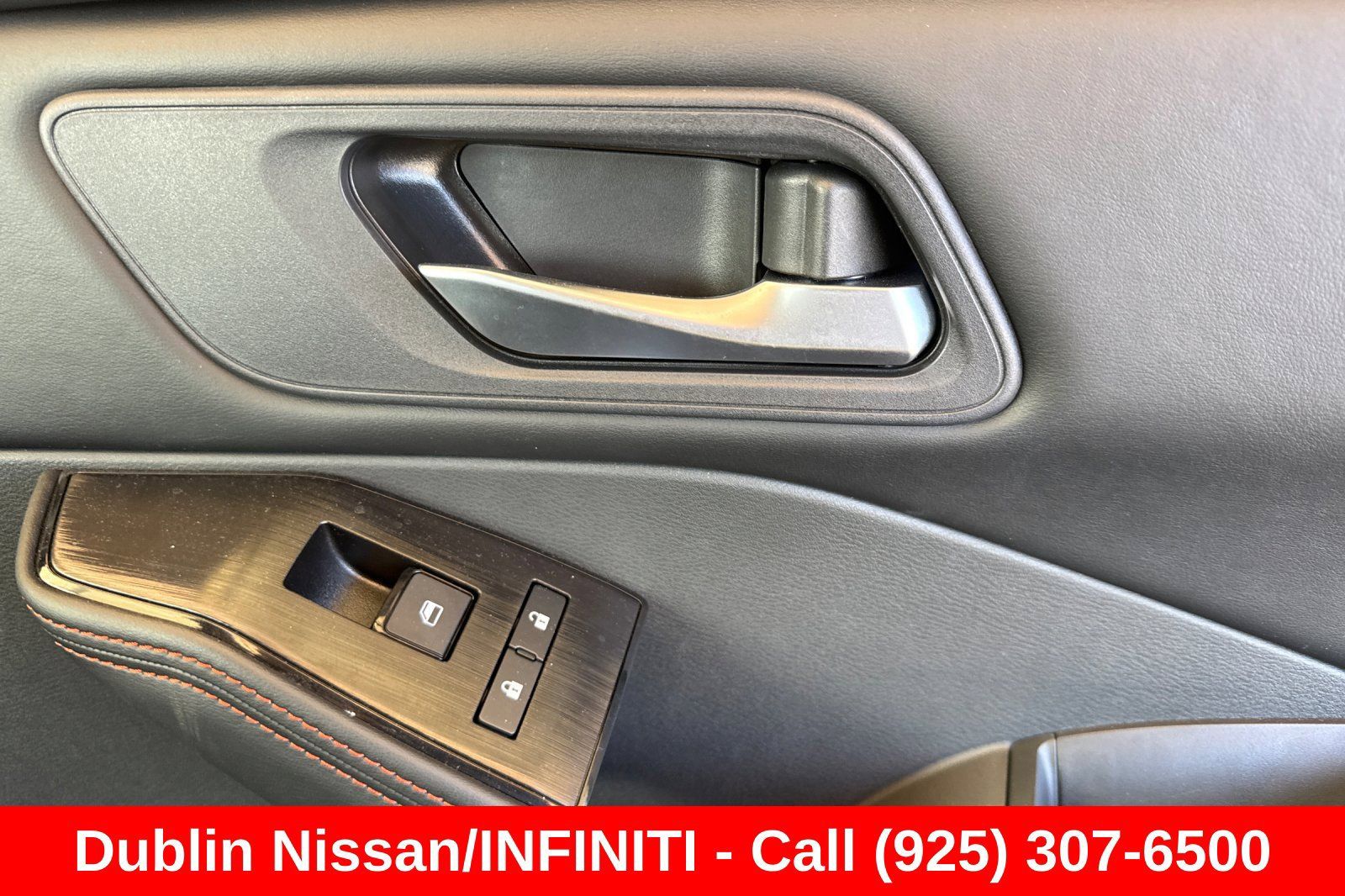 Used 2025 Nissan Rogue SV AWD/4WD image 22
