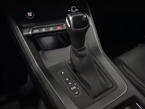 New 2025 Audi Q3 2.0T Premium image 25
