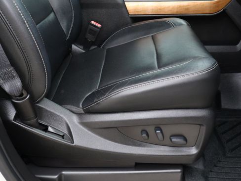 Used 2018 Chevrolet Silverado 1500 LTZ w/ Texas Edition image 18