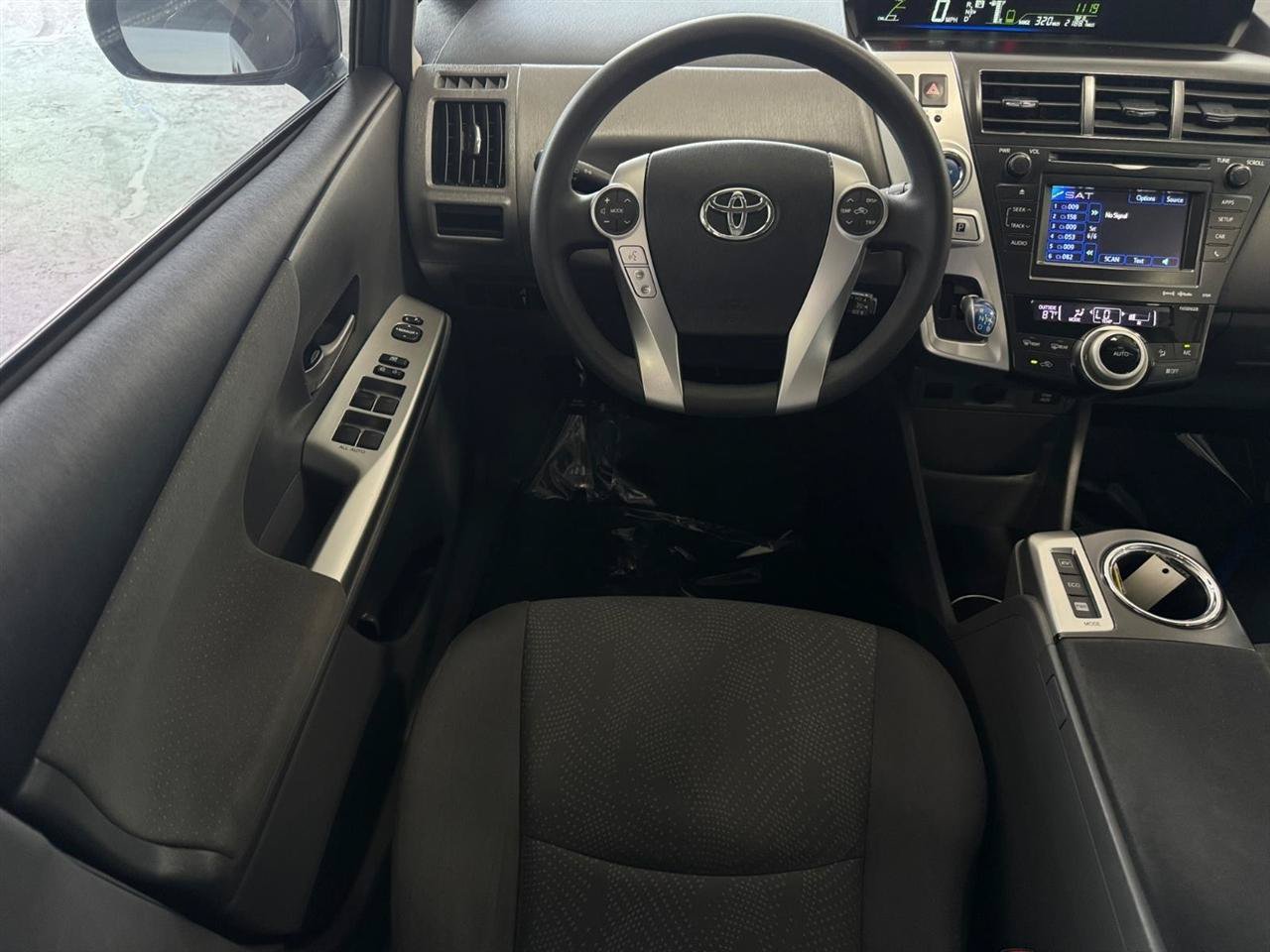 Used 2012 Toyota Prius V Three FWD image 8