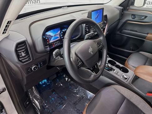 Used 2023 Ford Bronco Sport Outer Banks AWD/4WD image 9