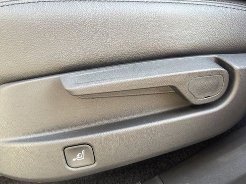 Used 2024 Hyundai Santa Fe Limited image 34