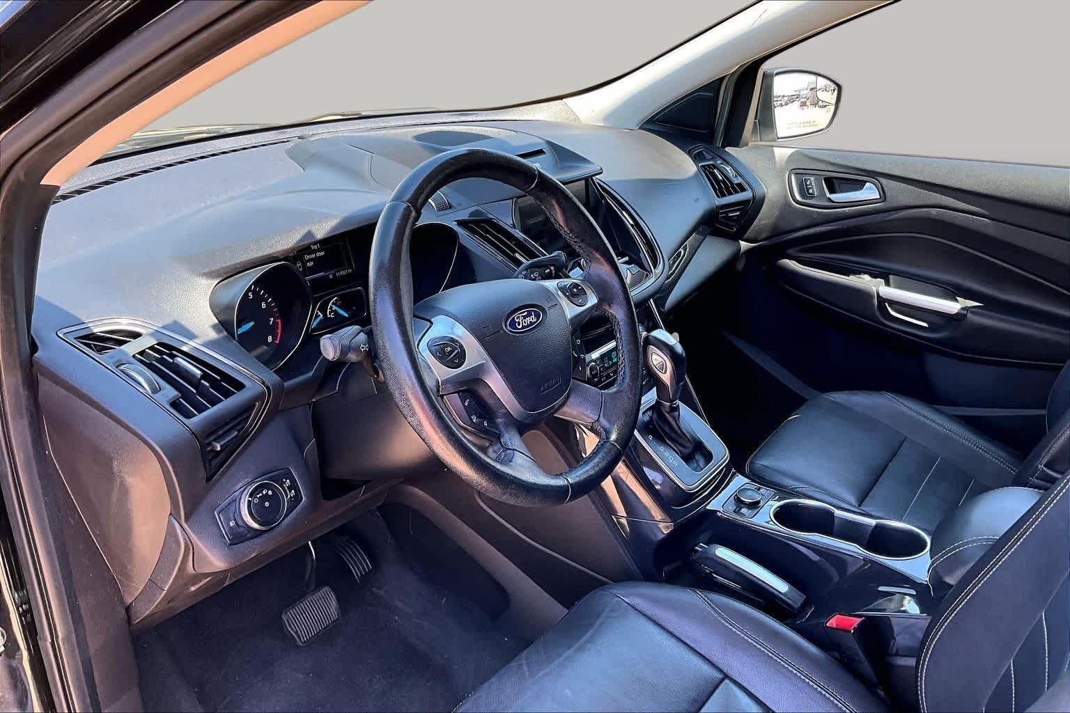 Used 2014 Ford Escape Titanium FWD image 16