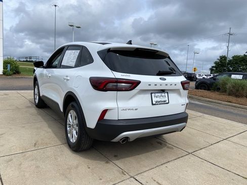 Used 2025 Ford Escape Active AWD/4WD image 9