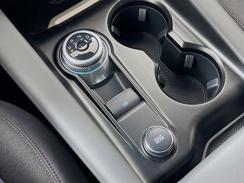 Used 2025 Ford Explorer Active image 22