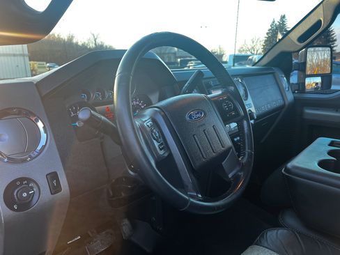 Used 2011 Ford F250 Lariat w/ Lariat Ultimate Pkg image 11