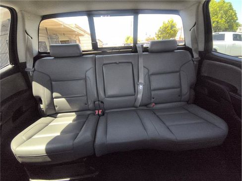 Used 2015 GMC Sierra 2500 SLT w/ Duramax Plus Package AWD/4WD image 8
