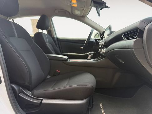 Used 2025 Nissan Sentra SV w/ All-Weather Package FWD image 15
