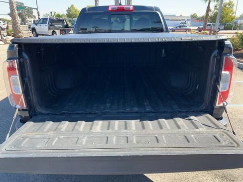 Used 2021 GMC Canyon Denali image 4