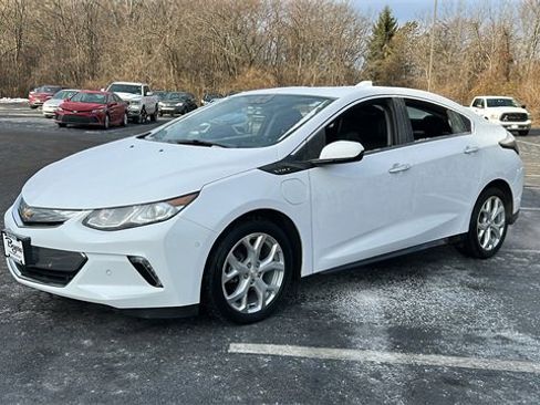 Used 2018 Chevrolet Volt Premier image 2