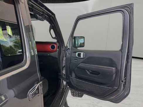 Used 2021 Jeep Wrangler Unlimited Rubicon AWD/4WD image 33