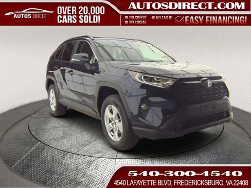 Used 2020 Toyota RAV4 XLE w/ Convenience Package image 1