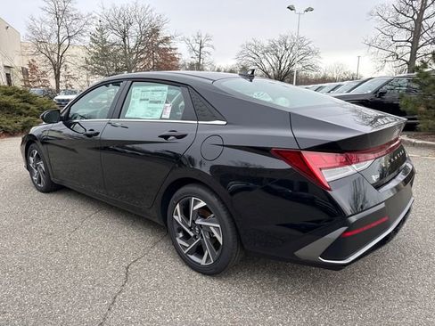 New 2026 Hyundai Elantra Limited image 10