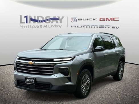 Certified 2025 Chevrolet Traverse LT AWD/4WD image 6