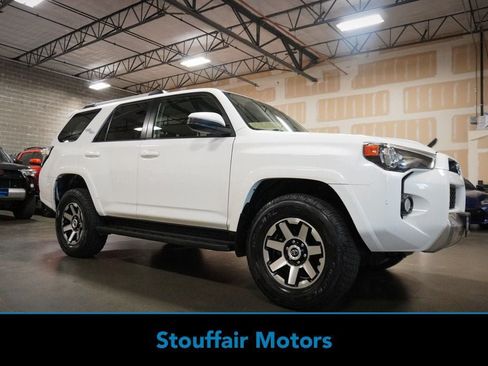 Used 2017 Toyota 4Runner TRD Off-Road AWD/4WD image 1