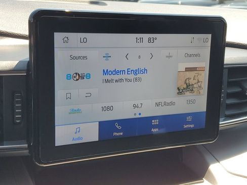 Used 2023 Ford Explorer XLT w/ Equipment Group 202A AWD/4WD image 19