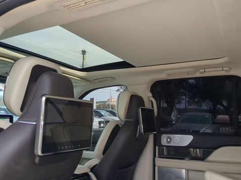 Used 2021 Lincoln Navigator L Black Label w/ Special Edition Package image 21