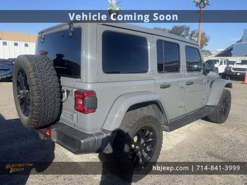 Used 2021 Jeep Wrangler Unlimited Sahara w/ Cold Weather Group image 5