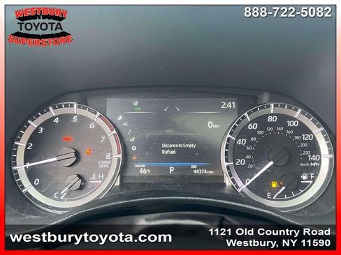 Used 2023 Toyota Highlander XLE image 29