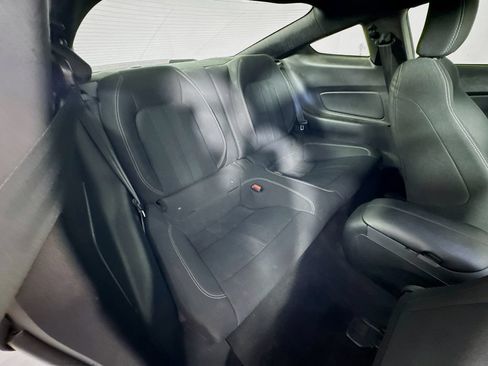 Used 2022 Ford Mustang GT RWD image 31
