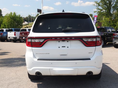 Used 2024 Dodge Durango GT RWD image 4
