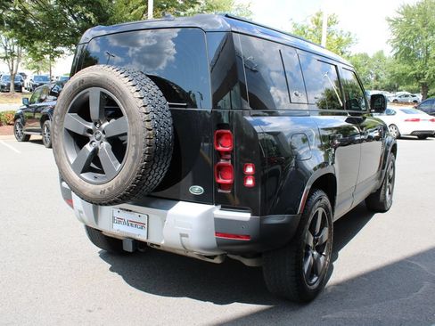 Used 2023 Land Rover Defender 110 SE AWD/4WD image 3