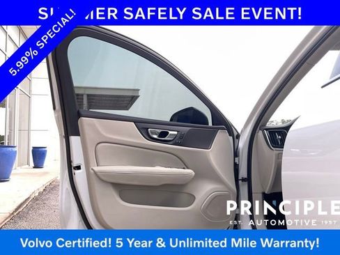 Certified 2025 Volvo S60 B5 Core AWD/4WD image 13