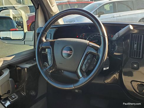 Used 2018 GMC Savana 2500 w/ Enhanced Convenience Package image 41