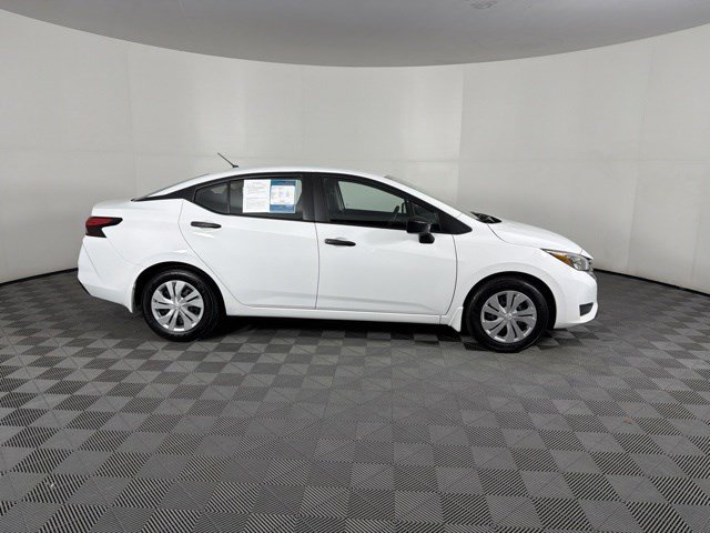 Used 2025 Nissan Versa S w/ Trunk Package FWD image 5