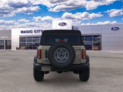 New 2025 Ford Bronco Badlands w/ Sasquatch Package AWD/4WD image 5