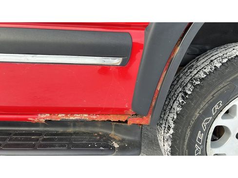 Used 2002 Chevrolet Tahoe LS w/ 3rd Row Seat Pkg image 34