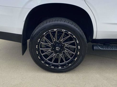 Used 2021 Chevrolet Tahoe Z71 AWD/4WD image 44