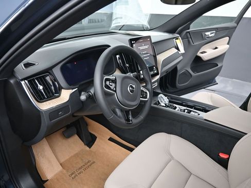 New 2026 Volvo XC60 B5 Plus w/ Protection Package Premier AWD/4WD image 14