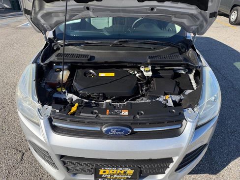 Used 2016 Ford Escape SE image 38